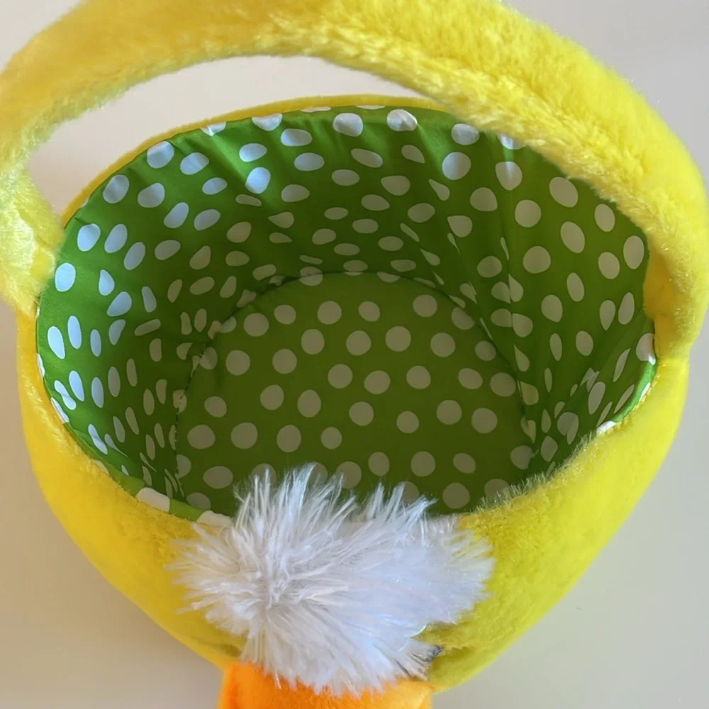 Dan Dee Chick Plush Basket